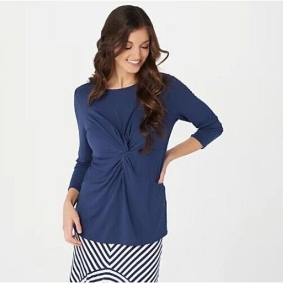 Laurie Felt Rayon Made From Bamboo Blend Twist-Front Top Navy 1X - Picture 1 of 2